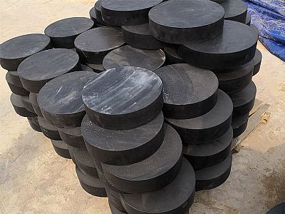 龙潭区板式橡胶支座由若干层橡胶片与薄钢板经加压硫化